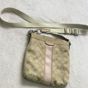 Authentic Coach Crossbody 💕